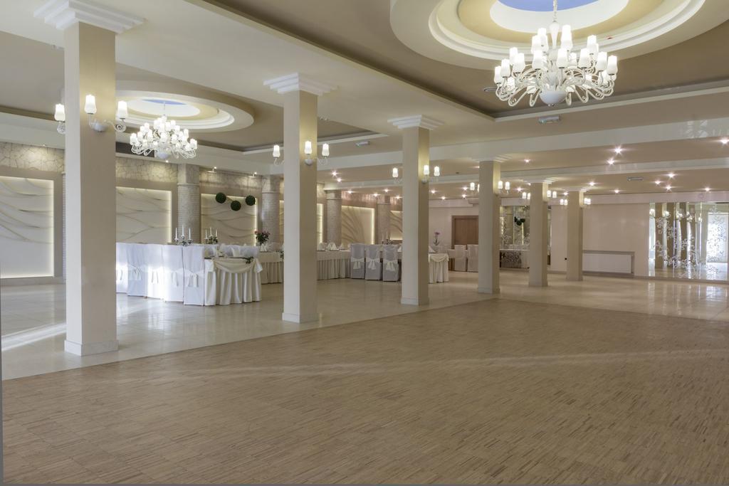 Hotel Notabene Świdnik Exteriér fotografie