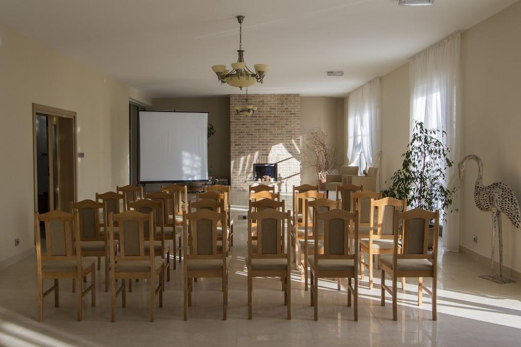 Hotel Notabene Świdnik Exteriér fotografie