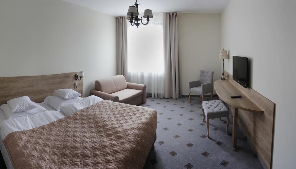 Hotel Notabene Świdnik Exteriér fotografie