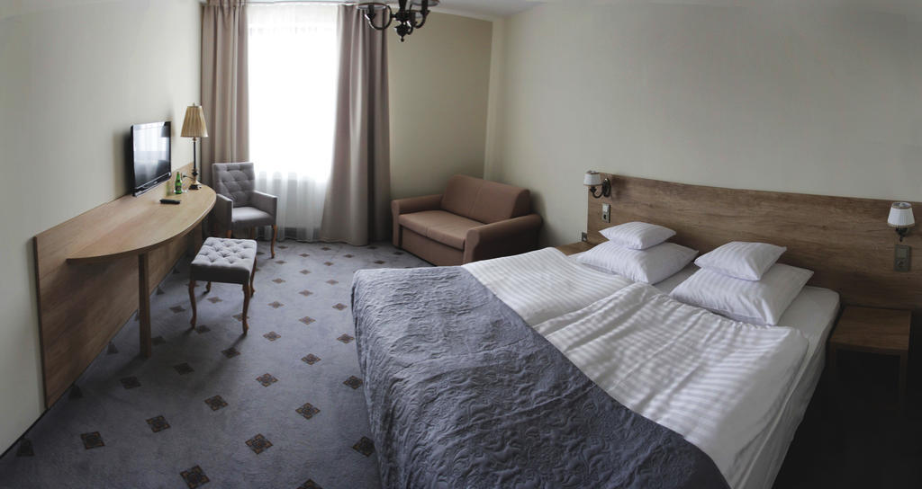 Hotel Notabene Świdnik Exteriér fotografie